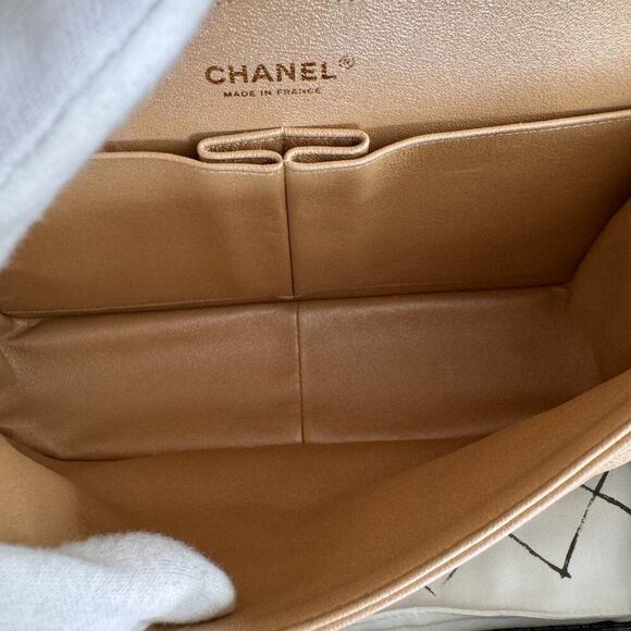 100% Authentic 19S CHANEL Jumbo Double Flap IRIDESCENT Caviar Lambskin GHW - Picture 12 of 16